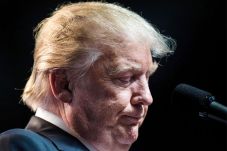 Trump Mengakui Tengah...