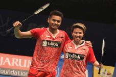 Owi/Butet Persembahkan...