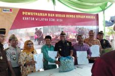 Bea Cukai Aceh Hibahkan...