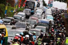 Suhu Ekstrem 34-35 Derajat...