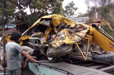 Truk Hantam Pejalan...