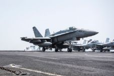 AS Tak Takut Jet Tempurnya...