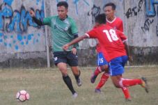 Butuh Penyerang, Pelatih...