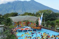 7 Waterpark Ini Cocok...