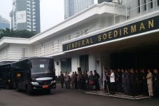 Menjaga Kebersamaan,...