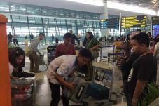 Puncak Arus Mudik, Bandara...
