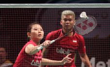 Praveen/Debby Sempat...
