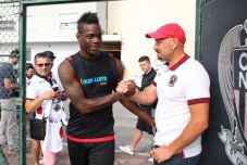 Betah, Mario Balotelli...