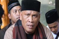Kampung Halaman Dihina,...