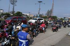 Lalu Lintas Arus Balik...