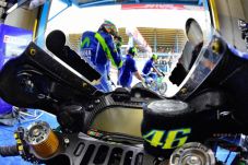 Rossi dan Marquez Beda...