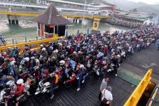 Lintas Penyeberangan...