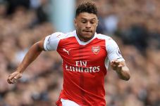 Oxlade-Chamberlain Bersiap...