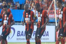 Persipura Bantai Mitra...