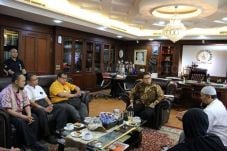 Keluarga Minta DPR Bantu...
