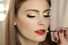 Unik! Memilih Lipstik...