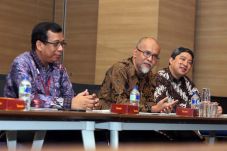 Toyota Indonesia Targetkan...