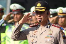 Polisi Lumpuhkan Anggota...