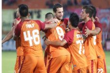 Sukses Uji Coba, Pusamania...