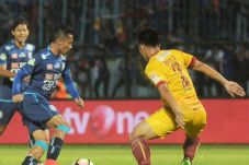 Berlangsung Sengit,...
