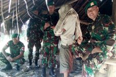 Khawatir Ditangkap,...