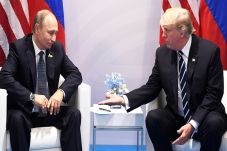 Trump Cecar Putin Soal...