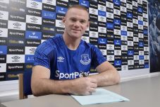 Rooney Pulang ke Everton...