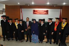 Teliti Sengketa Pemilukada,...