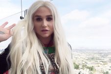 Pasca Pelecehan, Kesha...