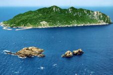 Pulau Khusus Pria di...