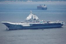 Kapal Induk China Masuk...