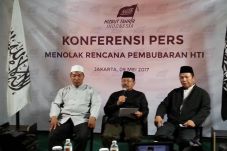 Terbitkan Perppu Ormas,...