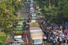 Terminal Bayangan Marak,...