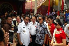 Kunjungi Vihara Petak...