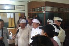 Ketua Perindo Bali Antarkan...