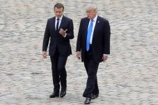 Trump Hadiri Parade...