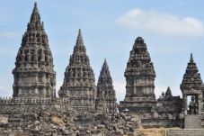 5 Destinasi di Indonesia...