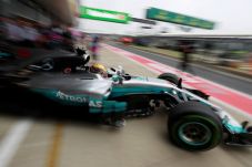 Lewis Hamilton Rebut...