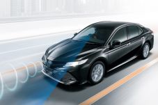 Mirip Toyota Camry,...