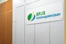 Perusahaan Tak Daftarkan...