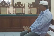 Sembunyikan Sabu-Sabu...