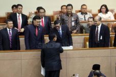 Pemerintah Ingin Revisi...