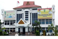 Tak Ungkap Kasus Korupsi,...