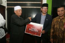Pemkot Bandung Luncurkan...