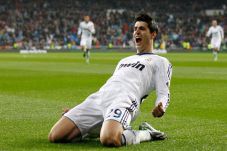 Diizinkan ke Chelsea,...
