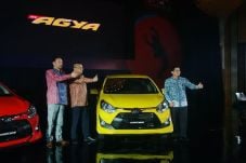 Agya Jadi Mobil Resmi...