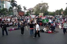 Sejumlah Elemen Massa...