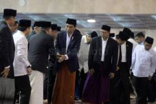 Kecam Pembatasan Ibadah...