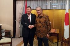 Jepang Anugerahkan Bintang...
