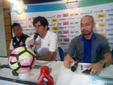 Lawan Persib, Teco Instruksikan...